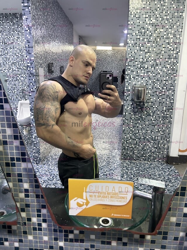 FOTOS DE VARON ARRECHO DES COMPLICADO DOMINANTE CON BUENA DOTACIÓN XXL