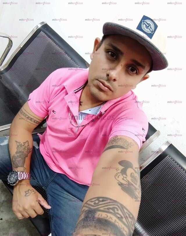FOTOS DE GUAPO VARONIL AMABLE BUENA COMPAÑÍA Y CON UNA VERGA SABROSA QUE TE ENCANTARA