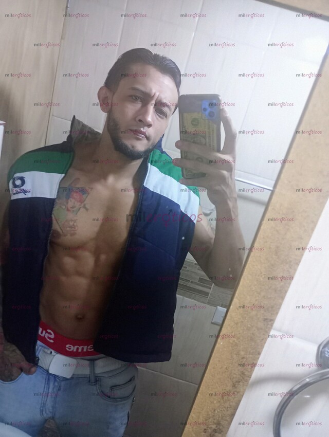 FOTOS DE GRAN CHICO DE CUERPO HERMOSO Y GRAN POLLA