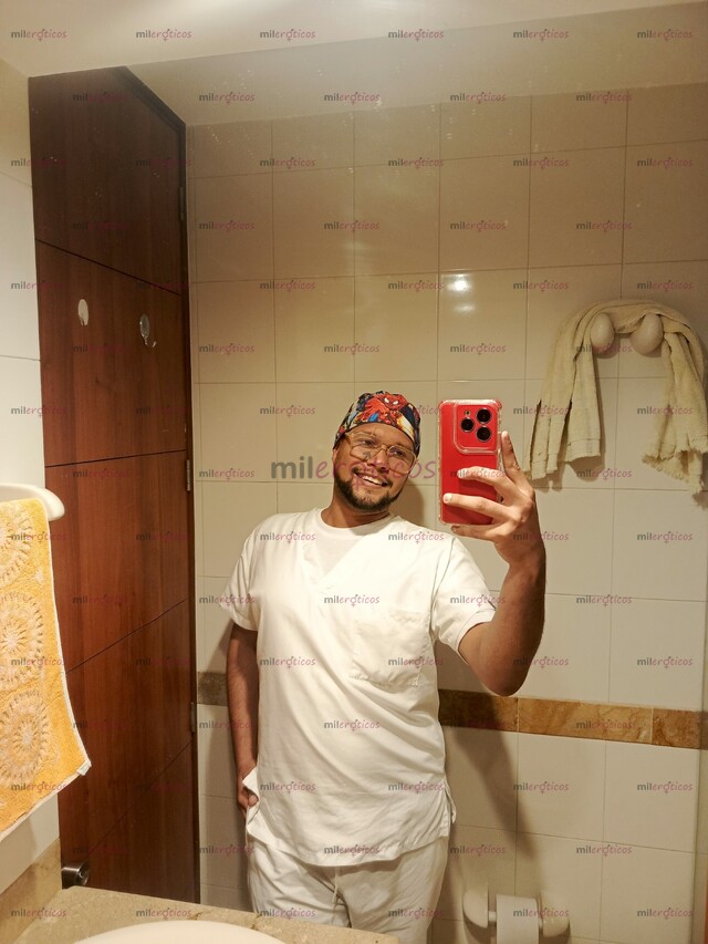 FOTOS DE MASAJISTA PROFESIONAL, VENEZOLANO, ESPECIALISTA CON UN FINAL FELIZ