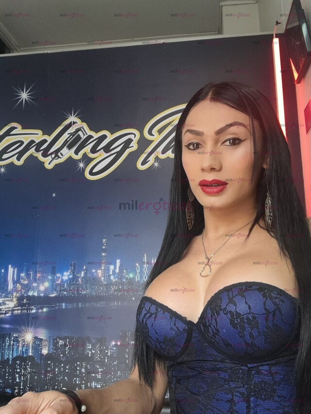 FOTOS DE HOLA SOY LA CHICA DE TUS SUEÑOS SOY MÁS DURA QUE LA MURALLA CHINA