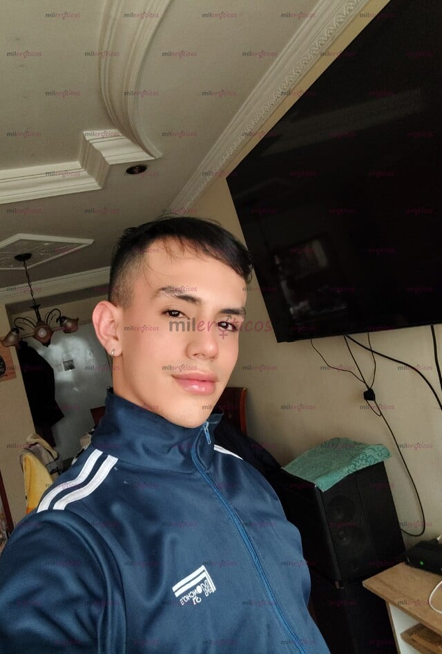 FOTOS DE MI NOMBRE ES JUAN TENGO 23 AÑOS UBICADO EN BOGOTA