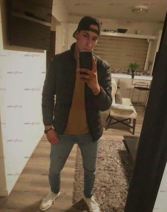 FOTOS DE SOY UN CHICO DE 25 AÑOS,MIDO 1.90,SOY BUENA ONDA,Y CON UN BUEN TAMAÑO DE
