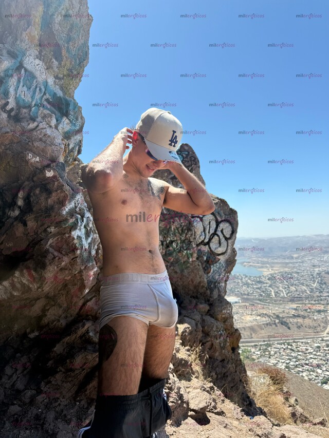 FOTOS DE QUIERO SACAR MI LECHE ME AYUDAS CON TU CULO?????