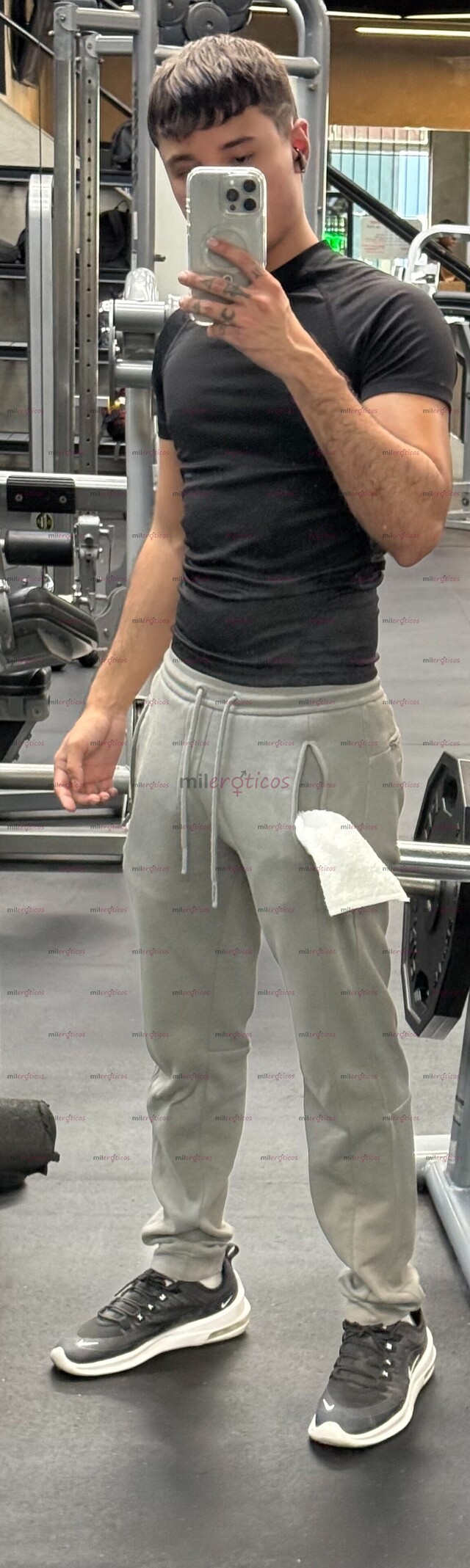 FOTOS DE QUIERO SACAR MI LECHE ME AYUDAS CON TU CULO?????