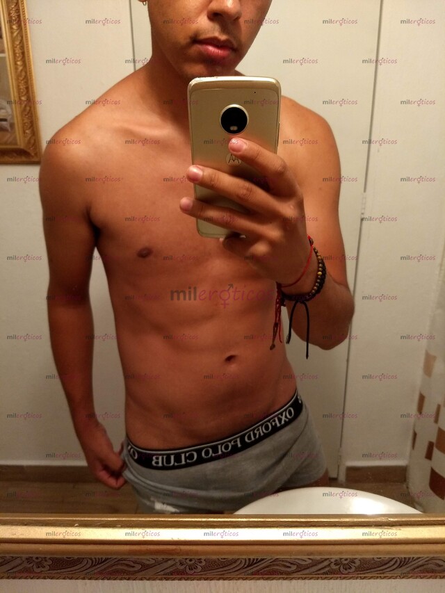 FOTOS DE DAN, MORENO CACHONDO, NUEVO EN EL AMBIENTE