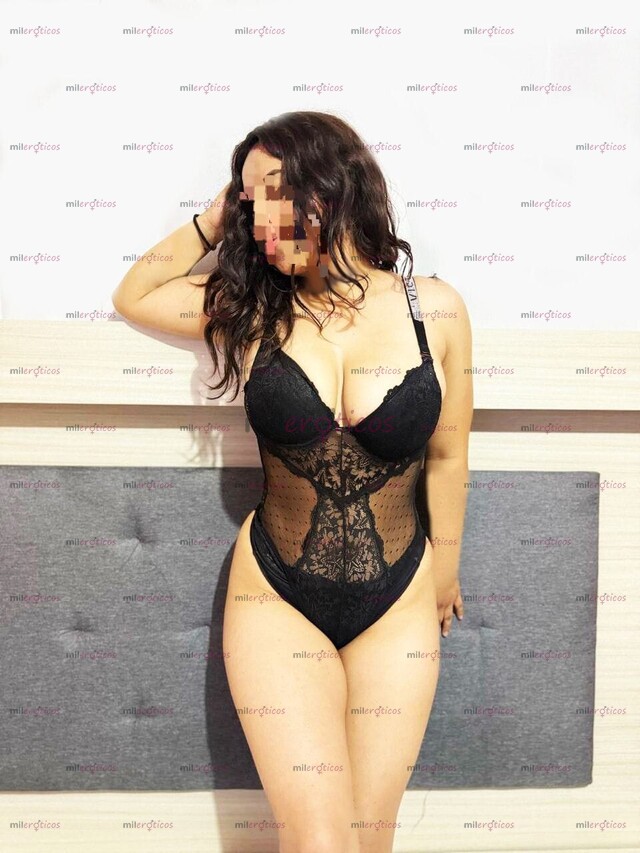 FOTOS DE APRETADITA, JOVEN Y MUY BONITA , TE ESTOY ESPERANDO PAPI