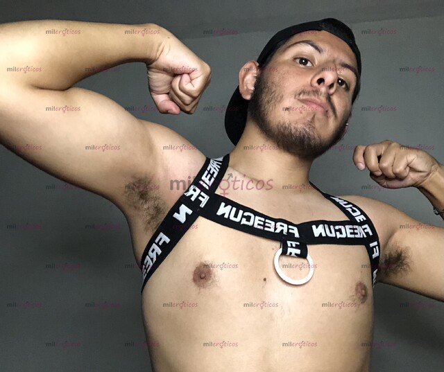 FOTOS DE ESTUDIANTE Y CALIENTE ROWAN. 17CM, ACTIVO, PARA DARTE VERGA TANTO COMO PIDAS!