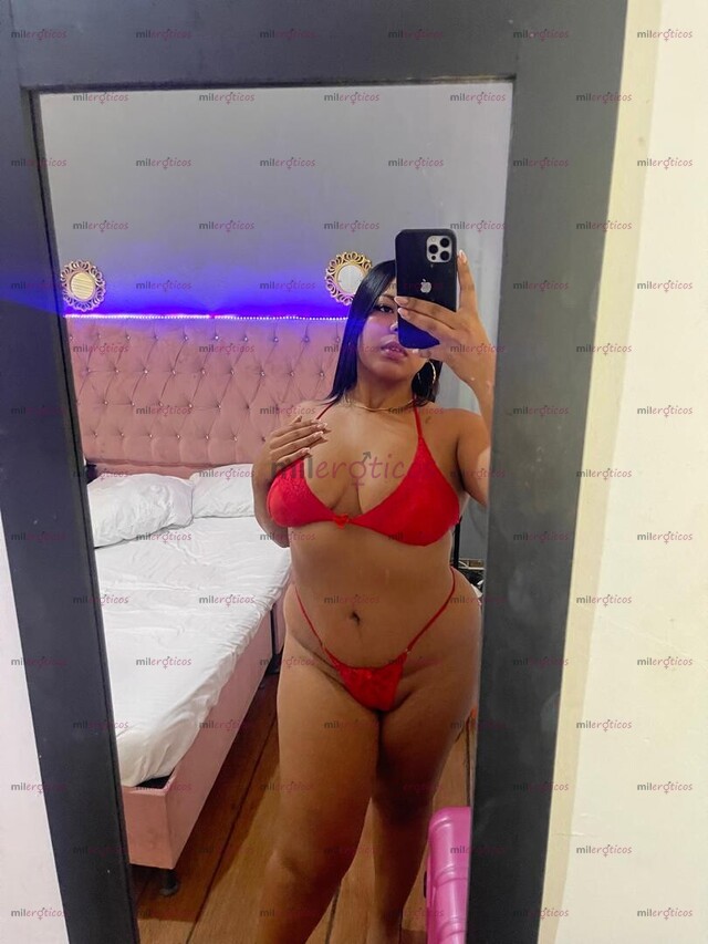 FOTOS DE VENEZOLANA SÚPER CALIENTE DE GRANDES CURVAS Y SÚPER COMPLACIENTE