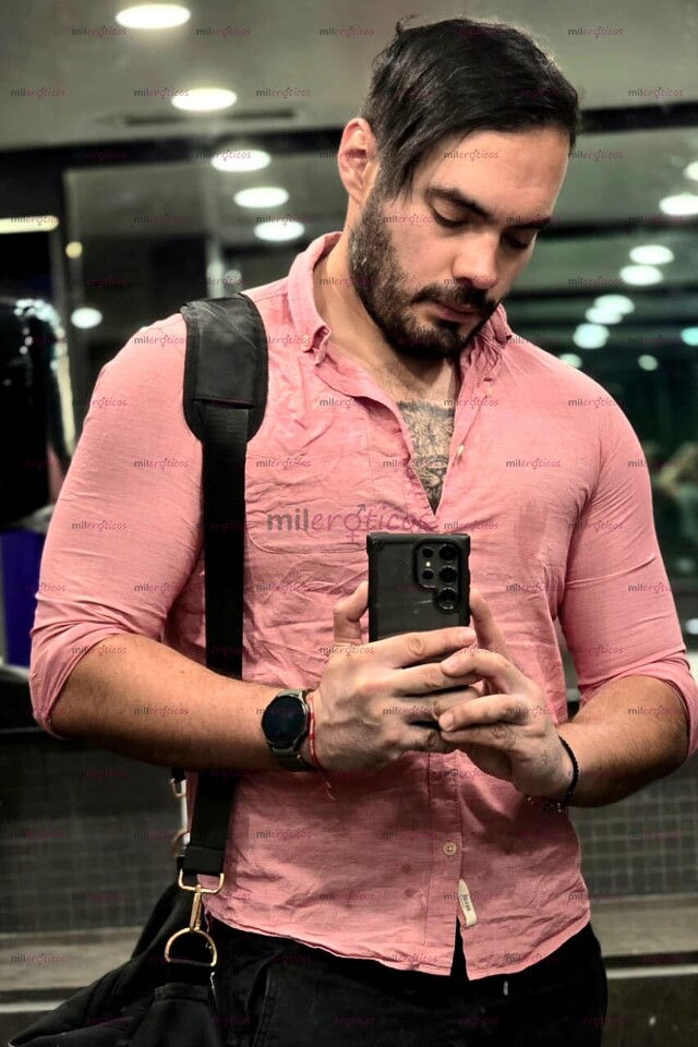 FOTOS DE ALESSANDRO MODELO VIP SÚPER GUAPO SEXY Y FUERTE