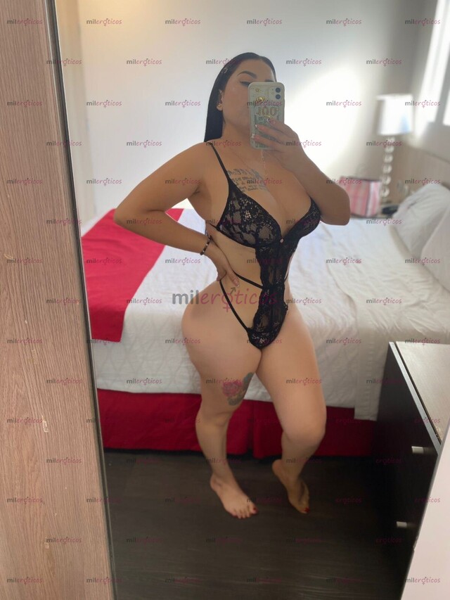 FOTOS DE HOLA MI AMOR SOY VANESSA UNA CHICA BONITA,ELEGANTE Y CACHONDA.