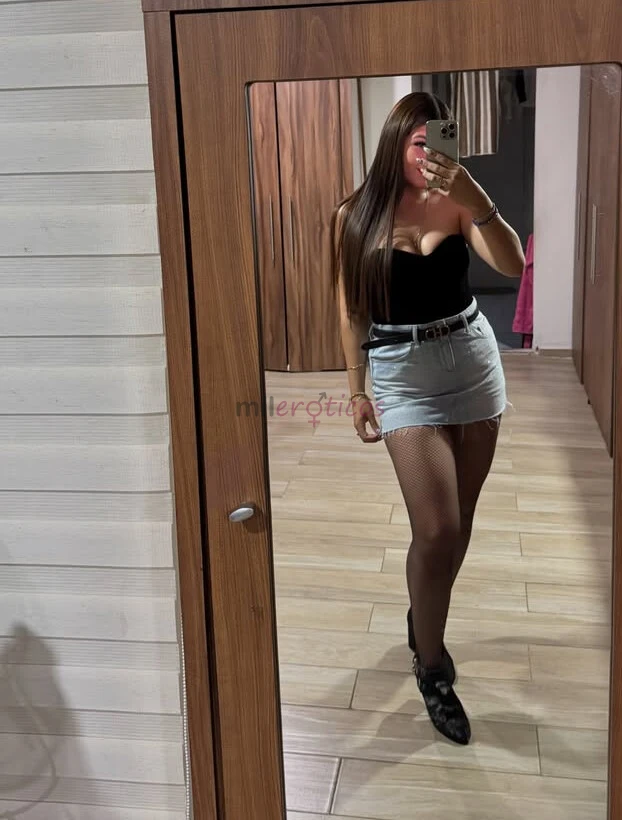 Hola mis amores soy una mujer soltera adicta sexo me encanta hacer el amor en toda las pose posible me gusta mucho que me acaben en la carita y me hag...