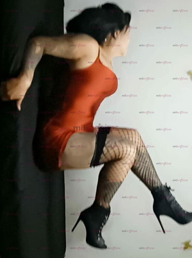 FOTOS DE FUCK ME DADDY!!DE TODO UN POCO APRETADITA CHAPARRITA LA REAL TATUADOTA