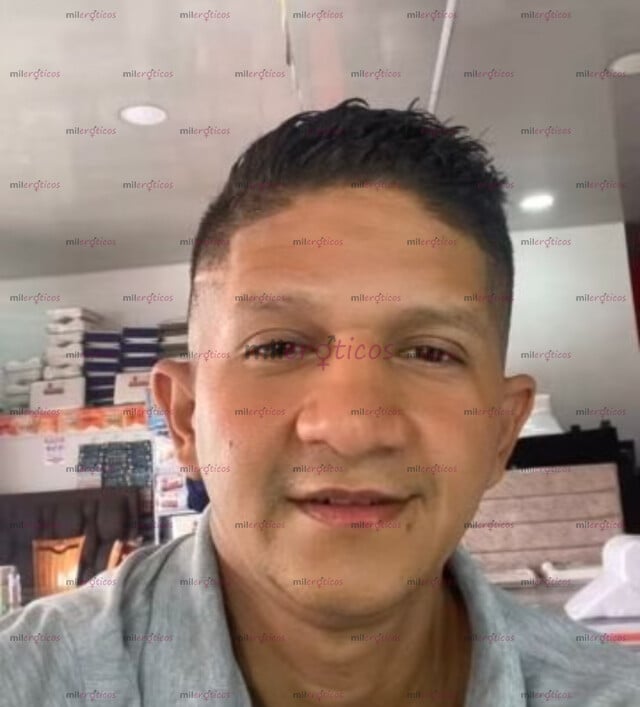 FOTOS DE 20CM DE VERGA DURA Y LECHERA TODA TUYA SE CUMPLE FANTASÍAS FETICHES TRÍOS
