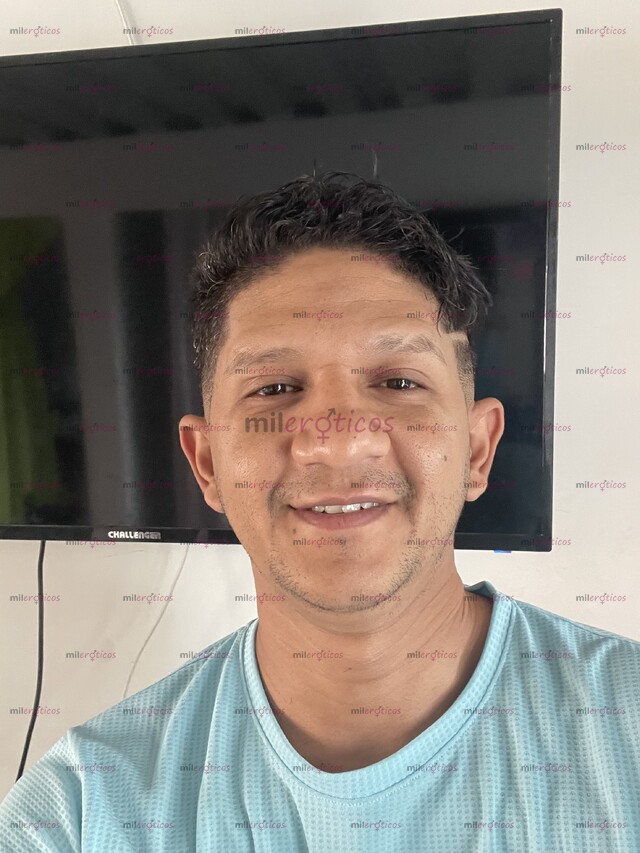 FOTOS DE 20CM DE VERGA DURA Y LECHERA TODA TUYA SE CUMPLE FANTASÍAS FETICHES TRÍOS