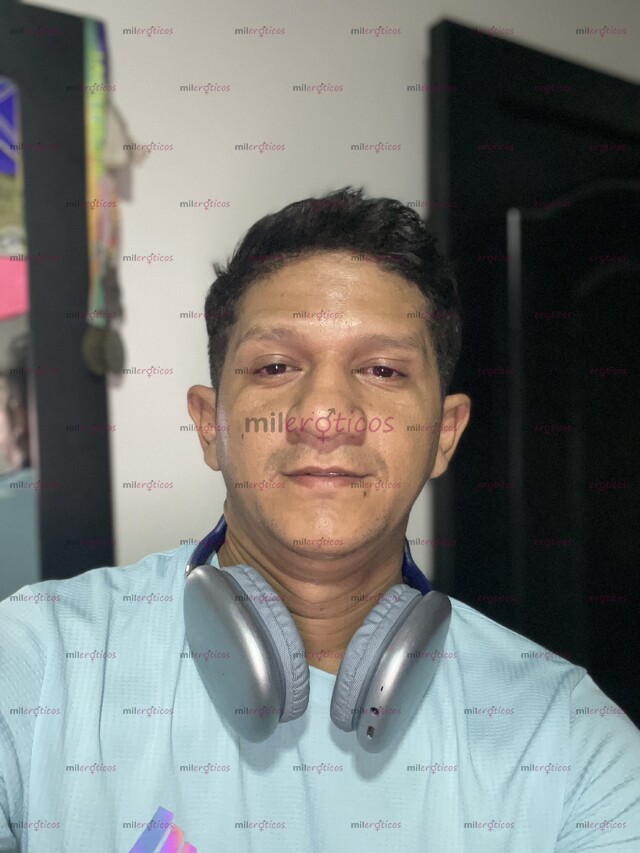 FOTOS DE 20CM DE VERGA DURA Y LECHERA TODA TUYA SE CUMPLE FANTASÍAS FETICHES TRÍOS