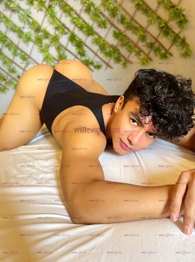 FOTOS DE TU PUTITO FAVORITO! CULOTE RICO CON LA BOQUITA BIEN CALIENTE! DISFRUTAME