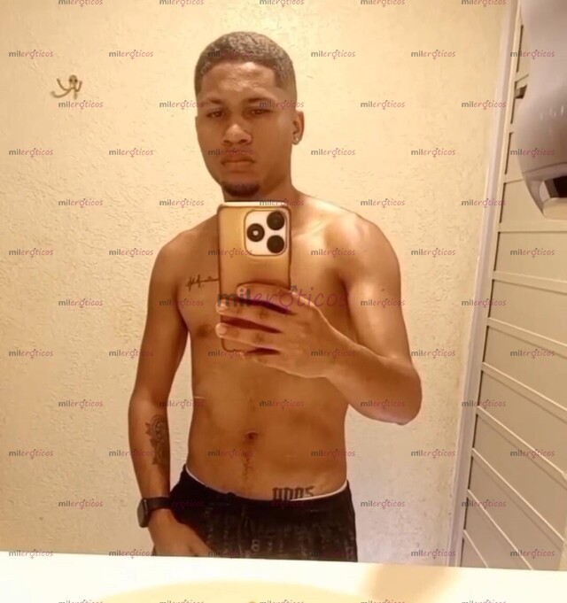 FOTOS DE MORENO VENEZOLANO VERGON SIN PROBLEMA DE ERECCIÓN