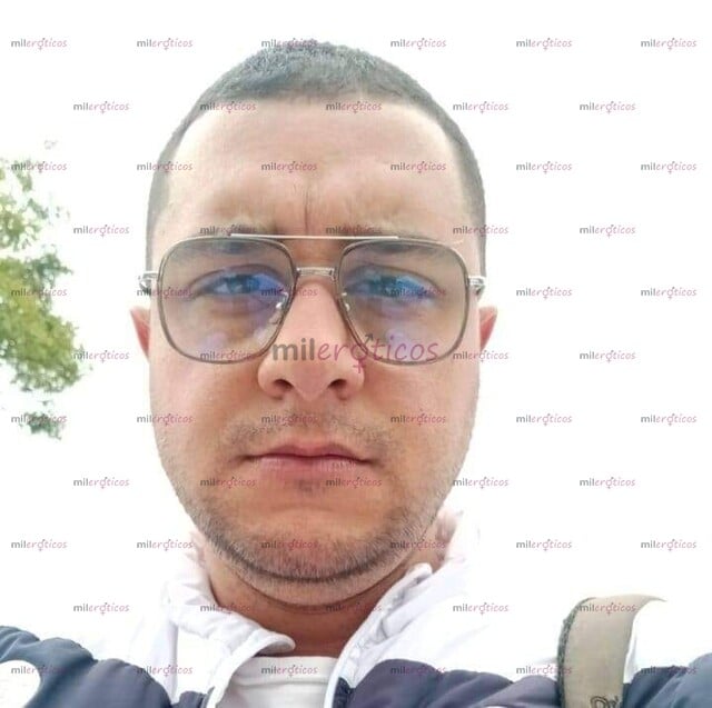 FOTOS DE HOMBRE DOTADO BUSCA SEXO CASUAL CON SOLO MUJERES NATURALES