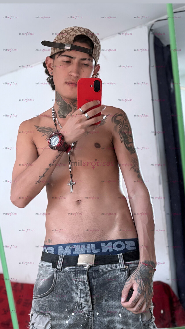 FOTOS DE FLACO SERIO SORNERO DISPUESTO A PASAR UN RATO AGRADABLE