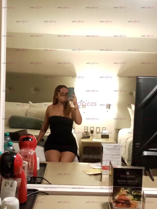 FOTOS DE LINDA JOVEN DE 20 AÑOS NATURAL Y GUAPA LISTA PARA COMPLACERTE