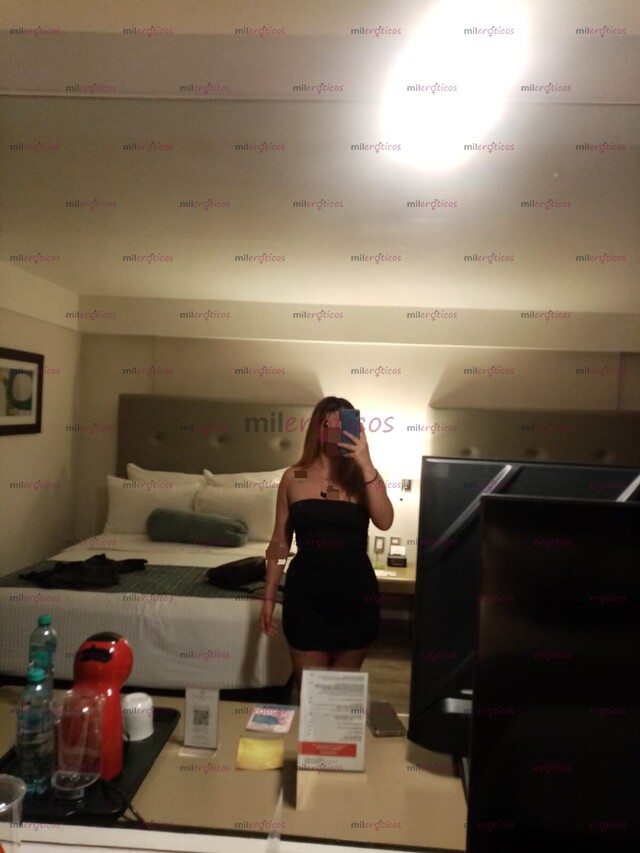 FOTOS DE LINDA JOVEN DE 20 AÑOS NATURAL Y GUAPA LISTA PARA COMPLACERTE