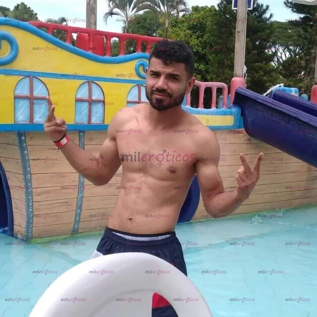 FOTOS DE CHICO DE COMPLEXION DELGADA LISTO PARA ATENDERTE