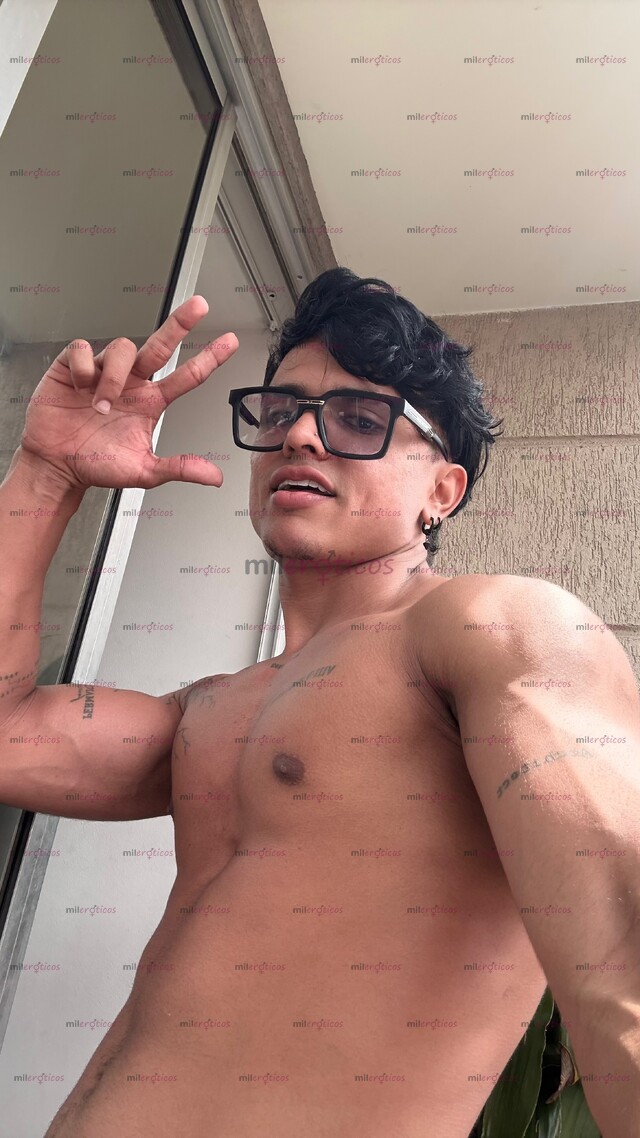 FOTOS DE CHICO SEXY COSTEÑO CON BUENA VERGA PARA COMPLACERTE