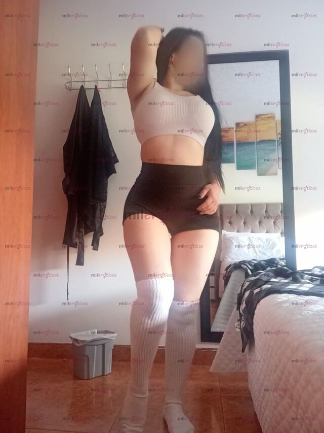 FOTOS DE DEJATE SEDUCIR POR MI CUERPO Y MIS BESOS APASIONADOS