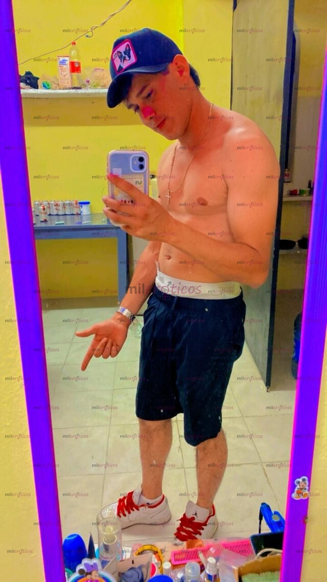 FOTOS DE HOLA SOY UN CHICO ATRACTIVO DISPUESTO A CUMPLIR CON TUS FANTACIAS FETICHES