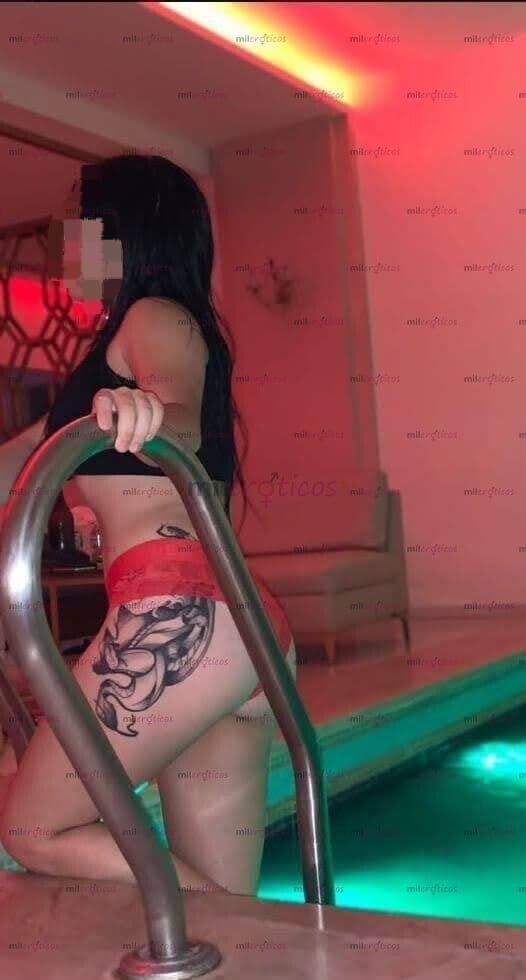 FOTOS DE CHICA BLANQUITA TATUADITA Y MUY SEXY DE VISITA