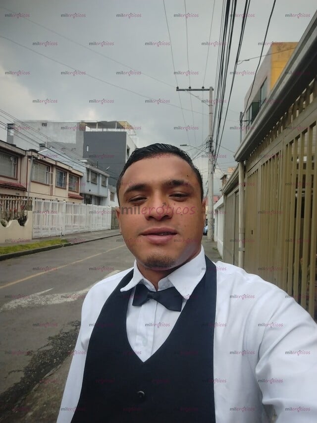 FOTOS DE PRECIO ACCESIBLE HTERO, DOTADO, LECHERO, SUPER VARONIL, TODO UN MACHO EN LA CAMA