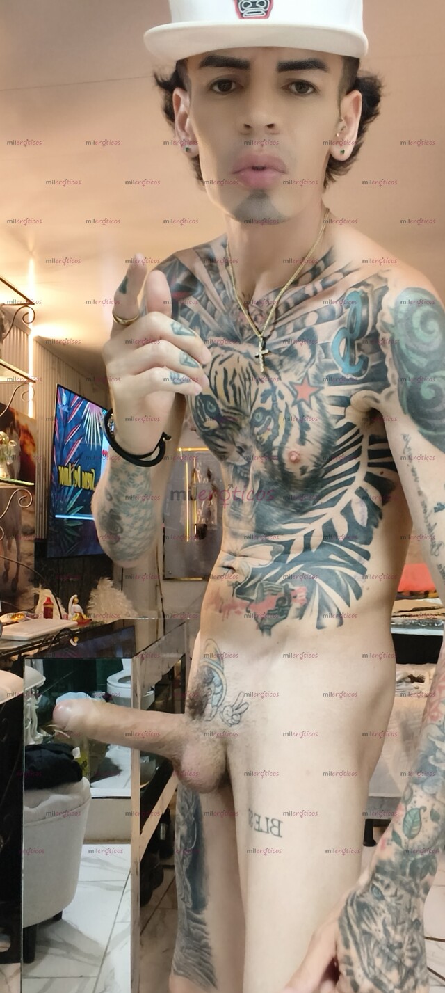 FOTOS DE BUENOS DÍAS YO MEN DELGADO ACTIVO TATUADO