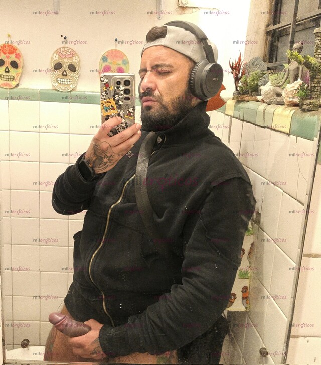 FOTOS DE MACHO PELUDO , LOBO , GUAPO, BARBÓN, INTER