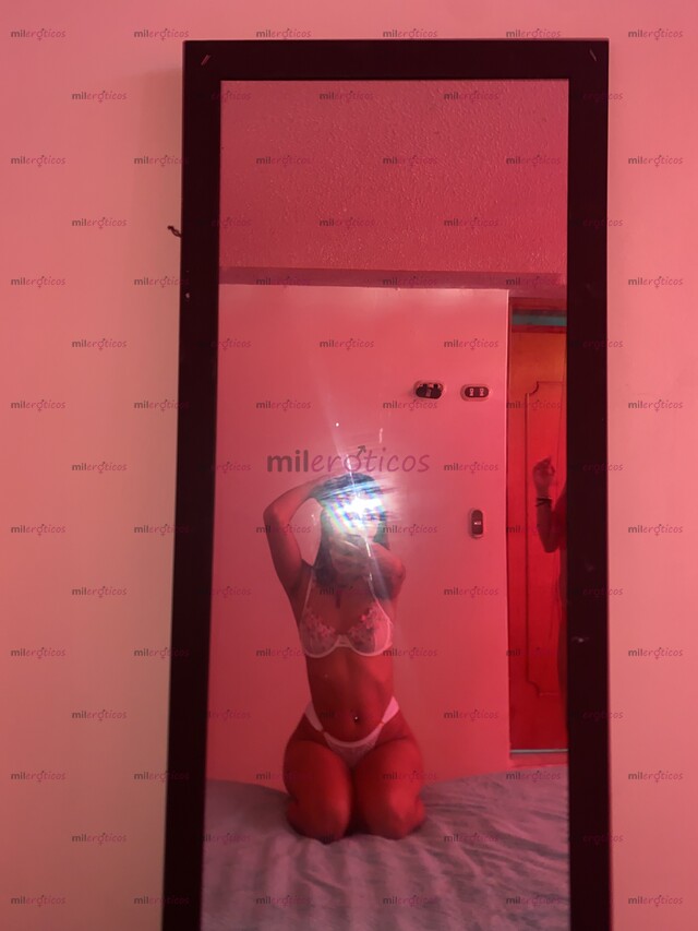 FOTOS DE KAROL TU FLACA PELI ROJA QUE AHORA VUELVE PELI NEGRA