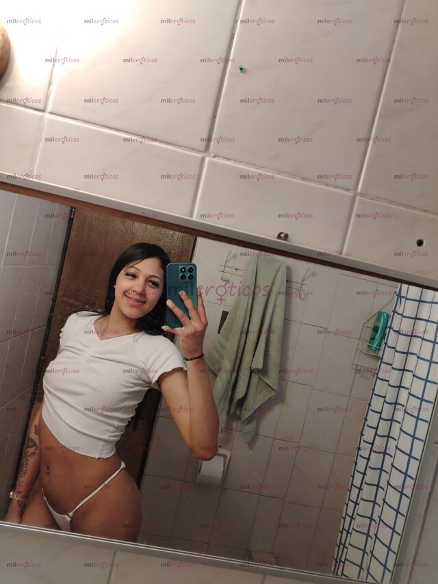 FOTOS DE SOY UNA FLACA EXITANTE CON GANAS DE TENER MUCHO SEXO