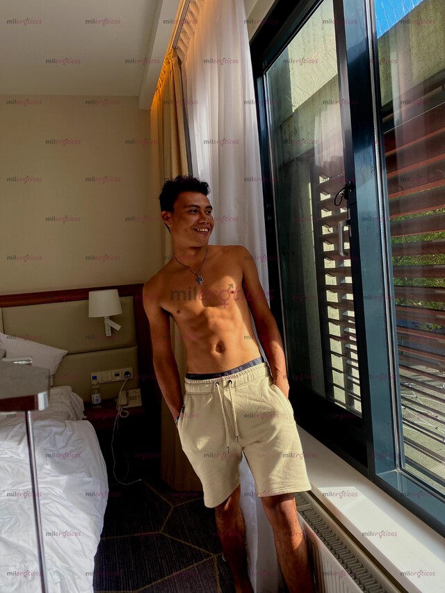 FOTOS DE JOVEN BARRANQUILLERO COMPLETAMENTE PASIVO...