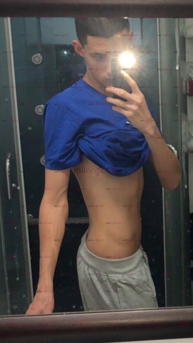 FOTOS DE FLACO ALTO CARISMÁTICO CON SUS SEXYS MOVIMIENTOS