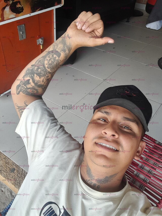 FOTOS DE HOLA COMO ESTAA SOY UN CHICO RESERBADO COMPLACIENTE Y EDUCADO