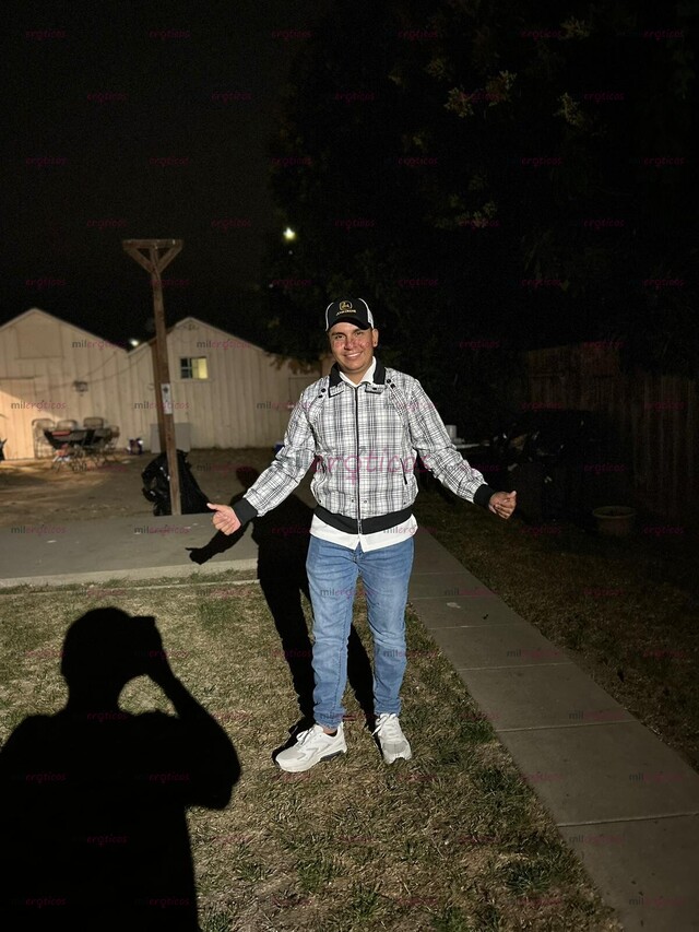 FOTOS DE HOLA COMO ESTAA SOY UN CHICO RESERBADO COMPLACIENTE Y EDUCADO