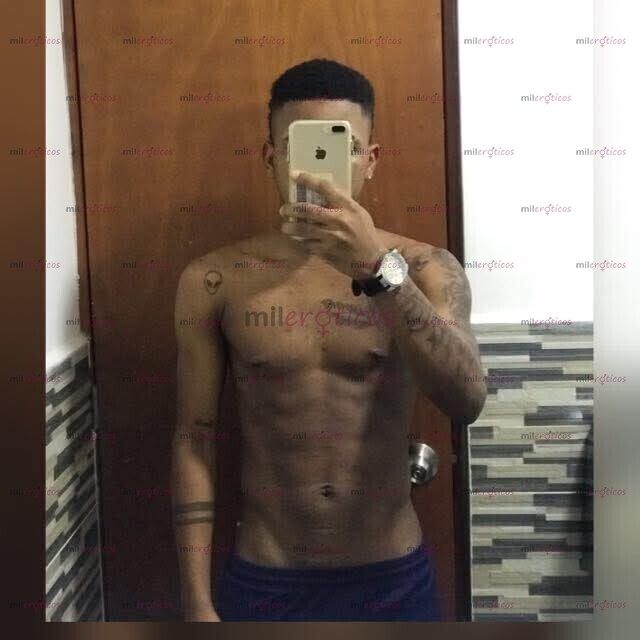 FOTOS DE ANDRES CHICO GUAPO VERGON MORENITO DE GYM CUERPO ATLETICO