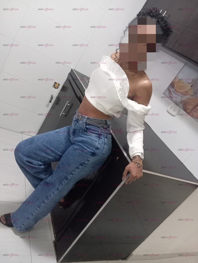 FOTOS DE SOY CARO UNA HERMOSA SCORT VIP DE LO MÁS TOP 18 AÑOS REALES