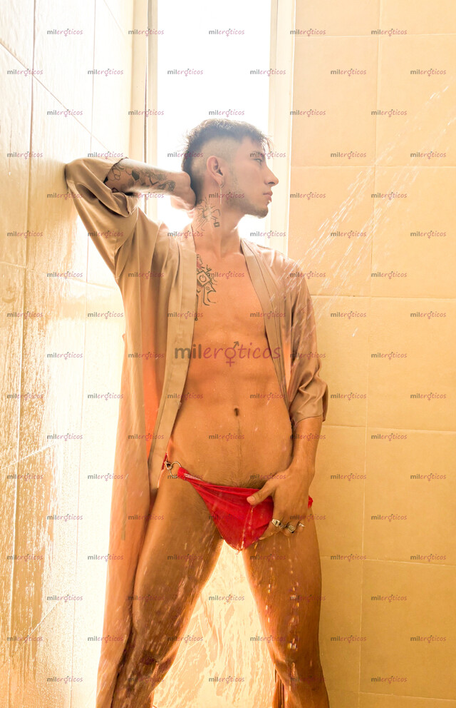 FOTOS DE SOY CHARS, JOVEN MEXICANO GUAPO Y ATLÉTICO 18CM ACTIVO