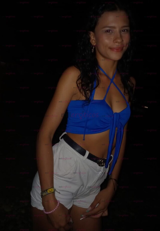 FOTOS DE MORENA BAJITA CALIENTE CON TATUAJES AMOR