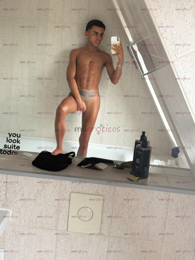 FOTOS DE MATEO JOVEN DELGADO ARRECHO COMPLACIENTE