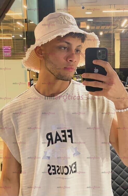 FOTOS DE CHICO JOVEN DOTADO COMPLACIENTE LUGAR DISCRETO VENTA DE CONTENIDO HOT