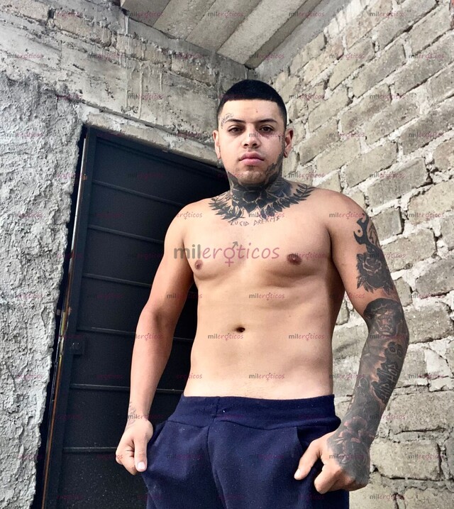 FOTOS DE SOY GLEN RIVAZZ ARTISTA URBANO Y ACTOR PORNOGRAFICO LISTO PARA COMPLACERTE