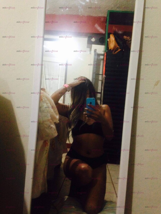 FOTOS DE CALIENTE Y SÚPER RICA PAPI, ME ENCANTA QUE ME COJAN Y DISFRUTEN CONMIGO,