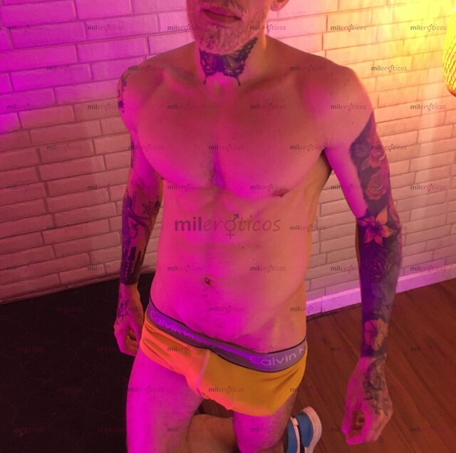 FOTOS DE XXL 24CM, SEXY, BONITO CUERPO, BLANCO, TATUADO CON BARBA, MORBOSO FULL, VERGON.