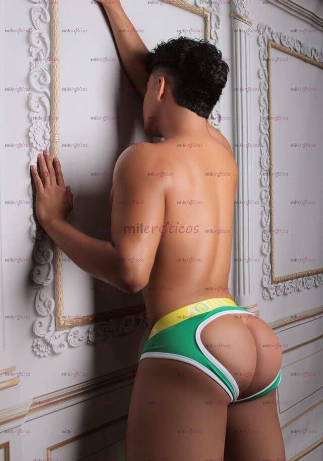 FOTOS DE 100% REAL DE VISITA! DISFRUTA DE UN CULOTE RICO PARA REBOTAR EN TU VERGA!